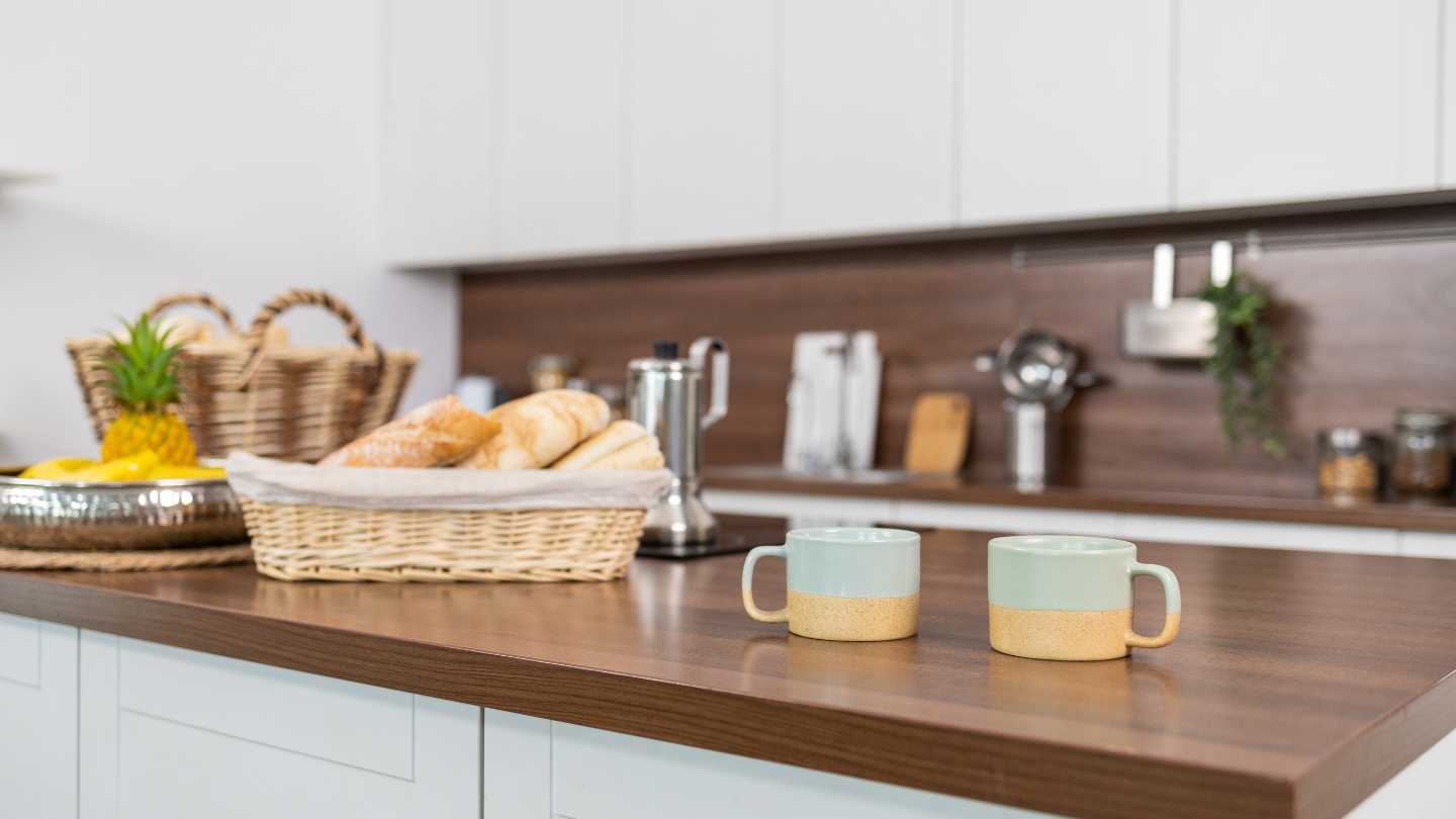 The 5 Best Material Types for Commercial Kitchens | Why Best Kitchen Countertops Means Hygiene and Durability - Image 1