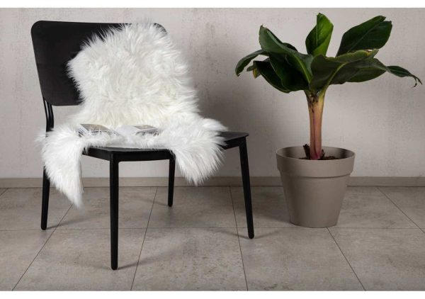 Katy Konstfäll  Polyester/fake suede/Acrylic - 60*90
