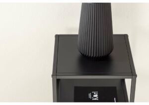 Modern svart sidobord med vacker svart vas, designad för stilren inredning och hög kvalitet.