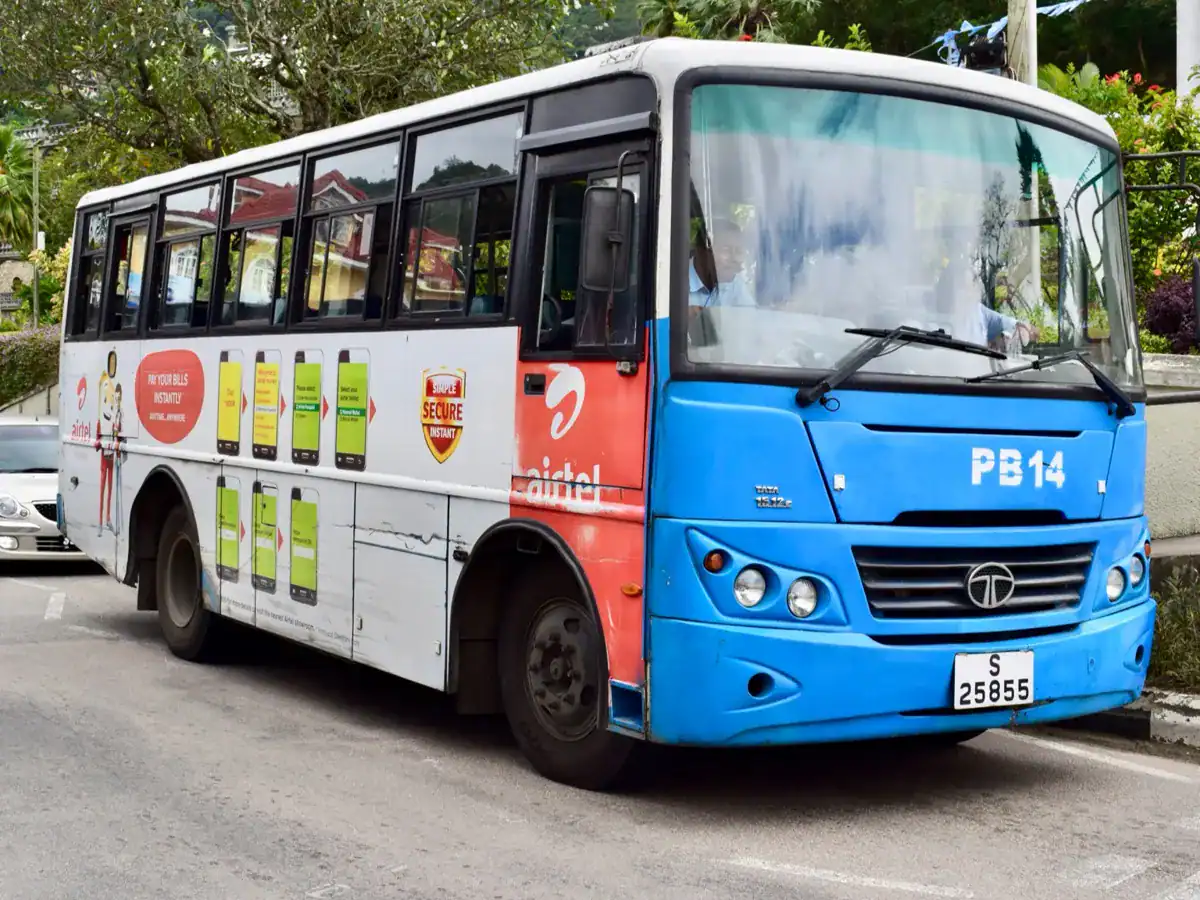 Bus et Taxi 1 Public transport in Seychelles