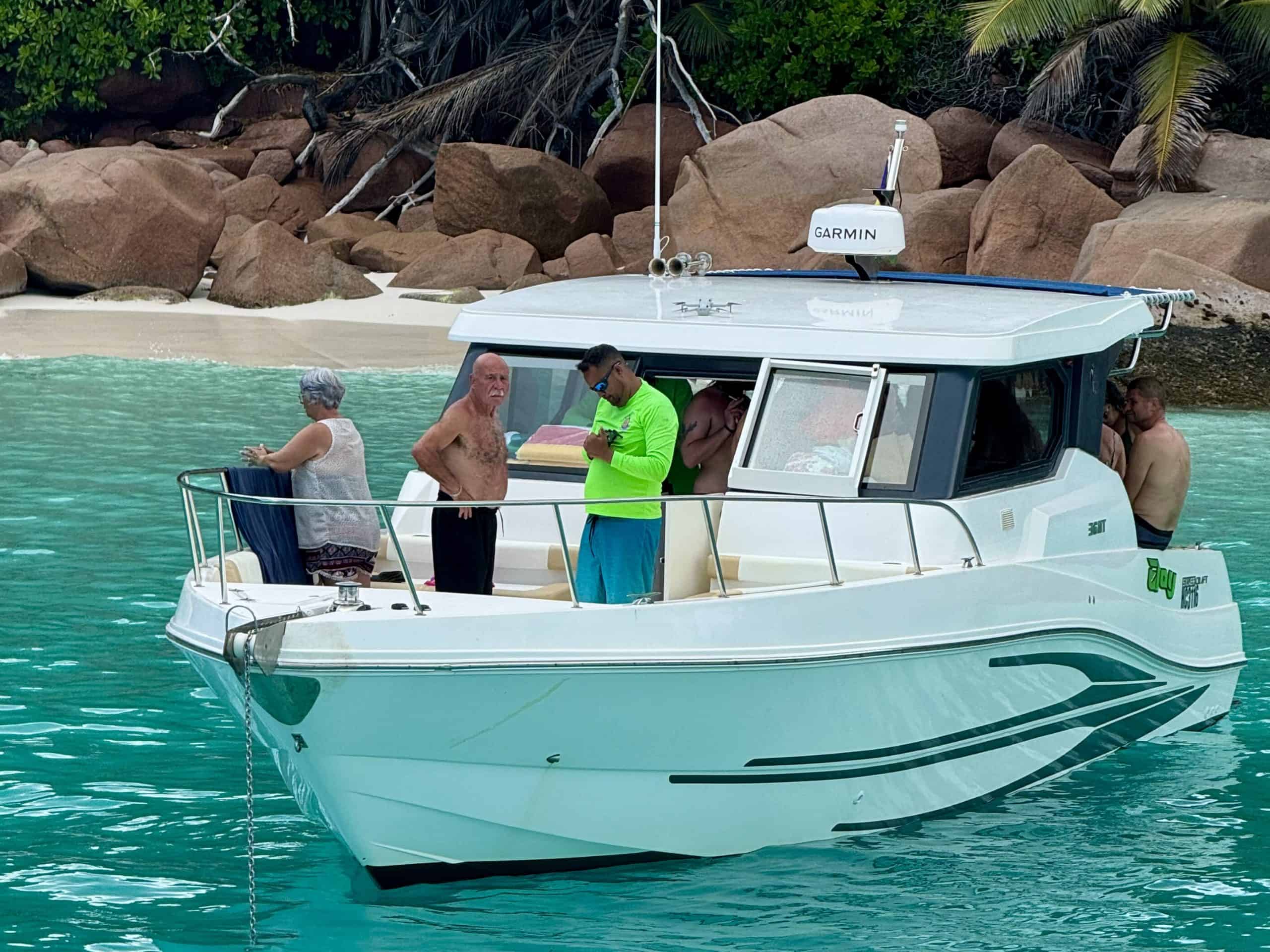 Geoli Charters Praslin boat excursion to Curieuse and St Pierre Seychelles