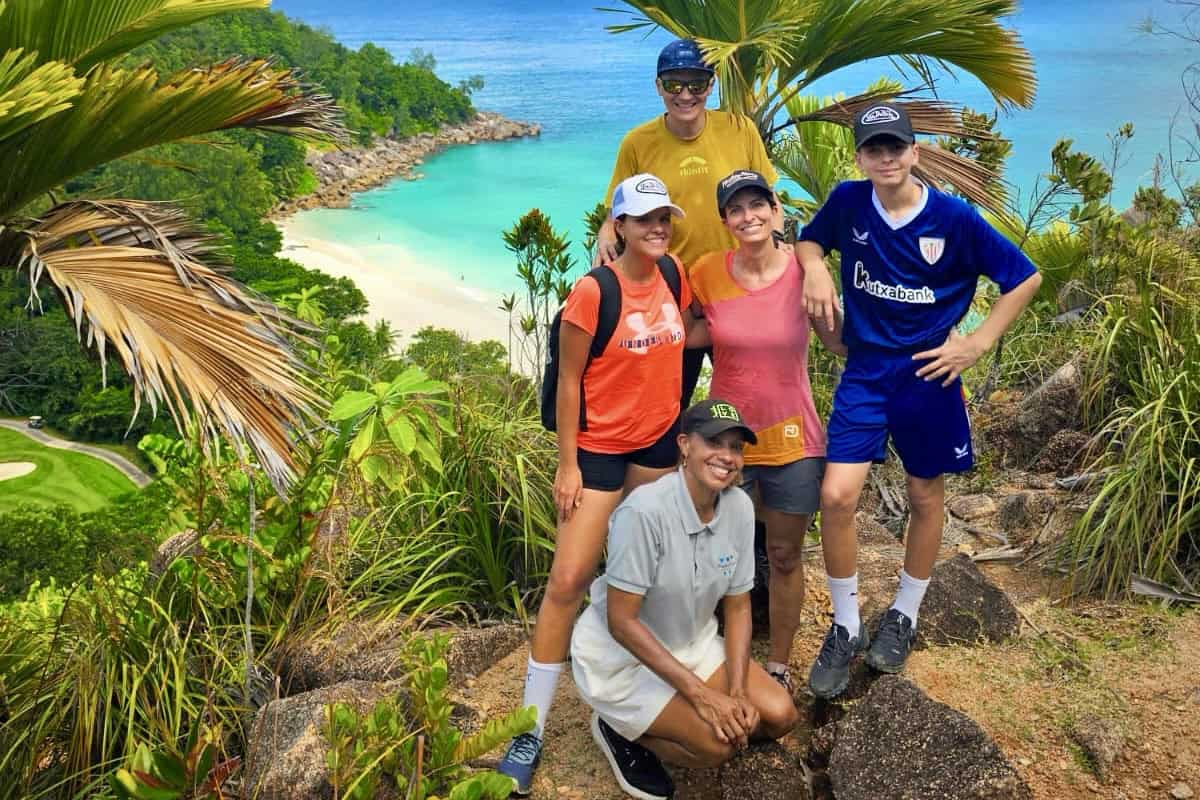 Wanderer Tours Seychelles Praslin private local guide Daniella