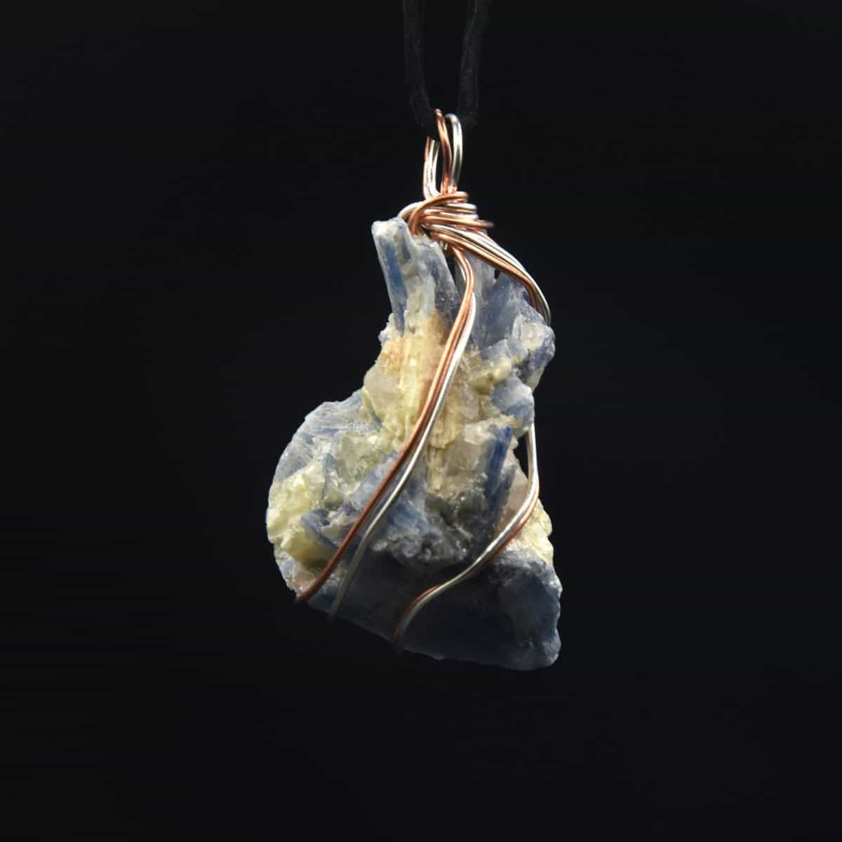 Kyanite - Image 2