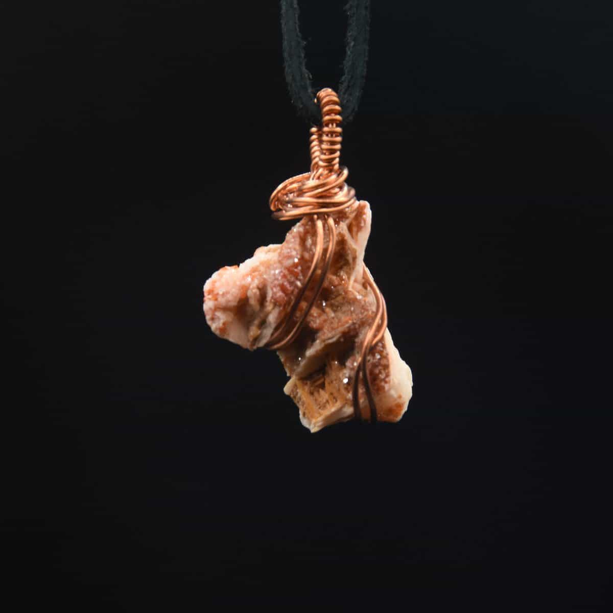 Vanadinite on Barite