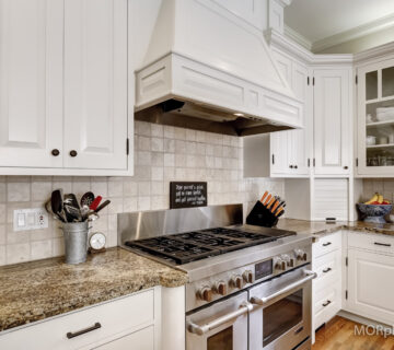 Kitchen Cabinets: Replacement versus Painting