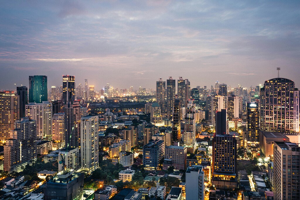 15 Best Things to Do in Bangkok: Temples, Markets & Nightlife 4 Bangkok nightlife 1