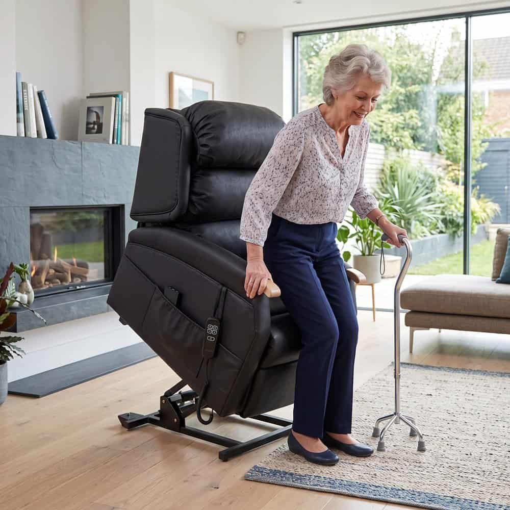 lifestyle image riser recliner basingstoke