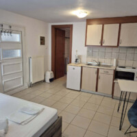 Ενιαίος χώρος με κουζίνα και κρεβάτι στο Blue Apartment Kavala