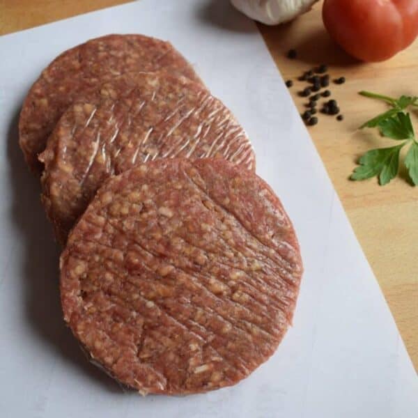 Tres hamburgueses de vedella amb ceba artesanes