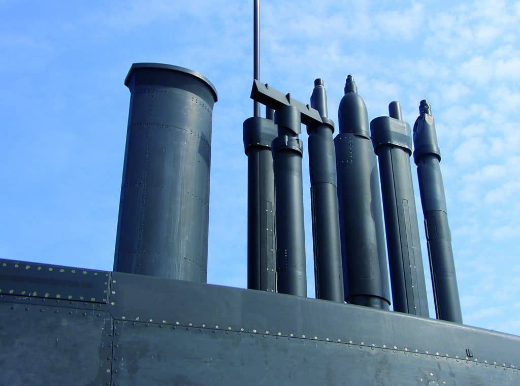 U-Boot-Mastsysteme aus Norddeutschland mit mehreren Antennen.