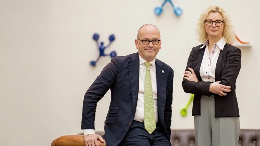 Hendrik Murmann und Nicole Schubert im Gespräch bei Termin bei den Chefs.