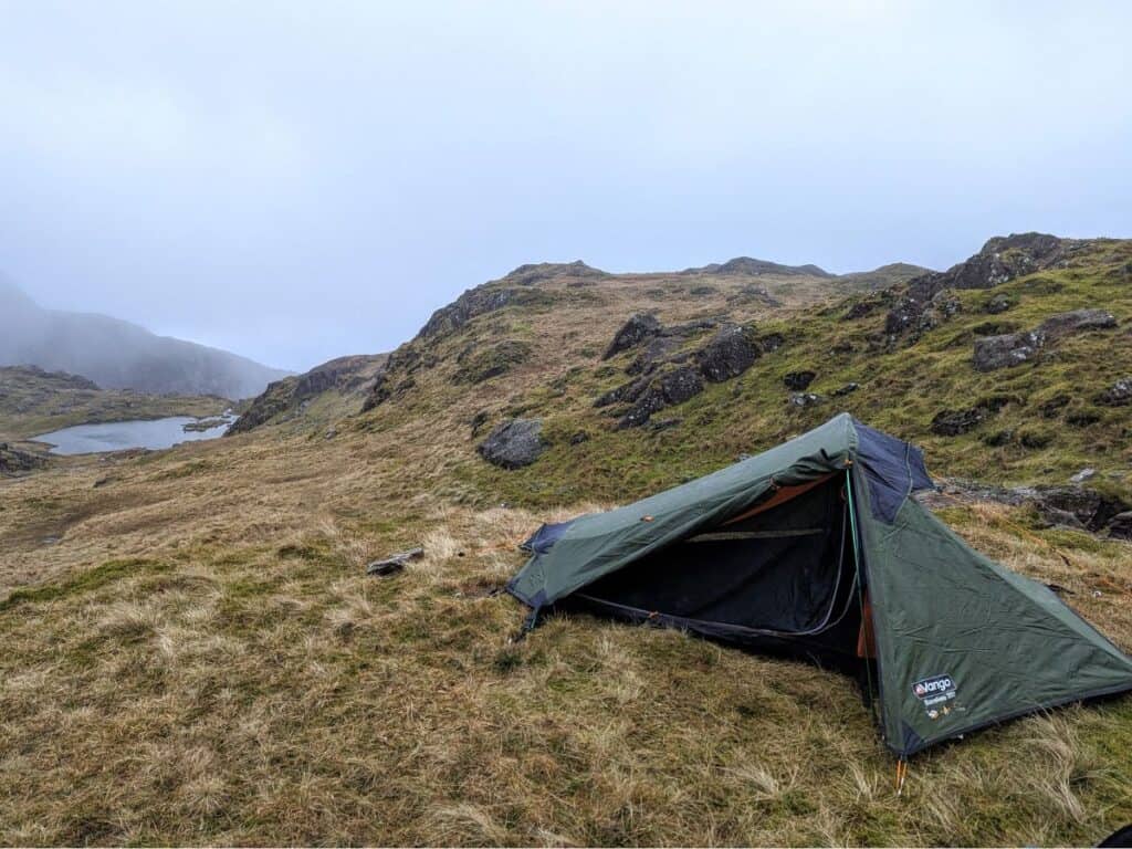UK Camping Guide: Wild Camping, Gear & Safety Tips (2025) 5 Wild Camping in Snowdonia, Wales