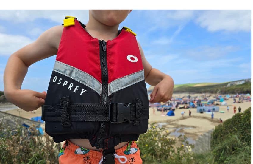 Osprey Junior Buoyancy Aid 50N Review (2025) 4 Osprey junior Buoyancy Aid