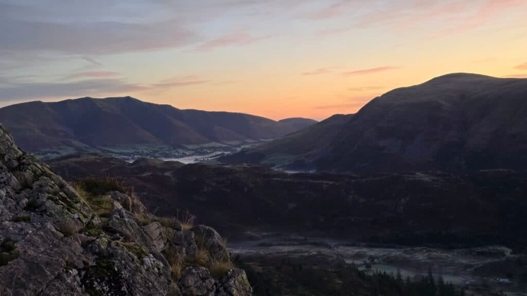 Raven Crag Walk: Route, Parking & Wild Camp Guide (2026) 10 Raven Crag Walk and Wild Camp Guide