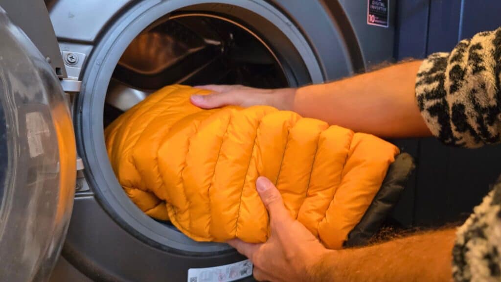 How to wash a puffer jacket