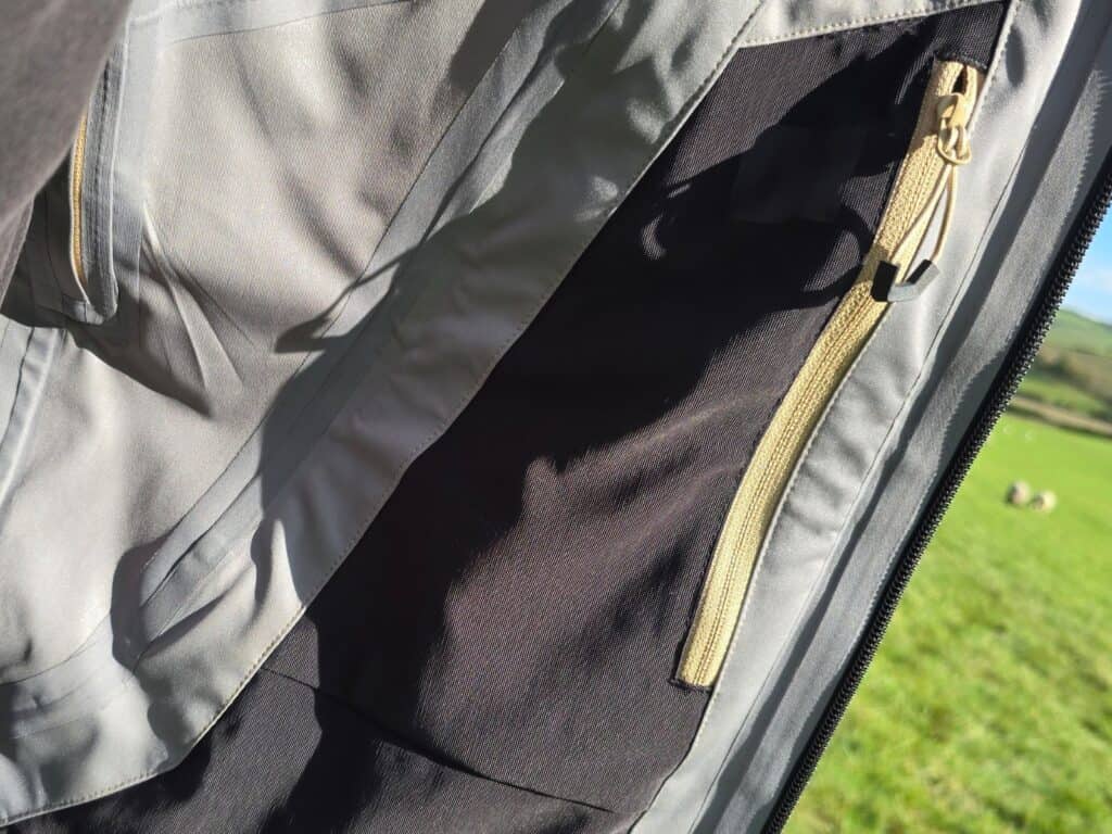 Quechua MH500 Waterproof Jacket Review (2026) 9 Quechua MH500 Waterproof Jacket Large internal pocket