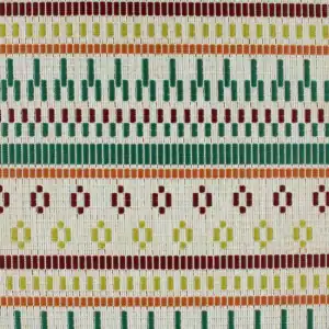 Kleurrijke interieurstoffen met Scandinavisch patroon, ideaal voor raamdecoratie en meubels.