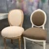 Antieke fauteuil stof, elegante meubelbekleding voor interieurdesign.