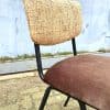 Speelse vintage stoffen voor stoelbekleding, perfect voor een unieke inrichting.
