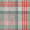 Grote afbeelding van tartan- of ruitpatroon stof met rood, groen en beige tinten, perfect voor interieur- en naaiprojecten.