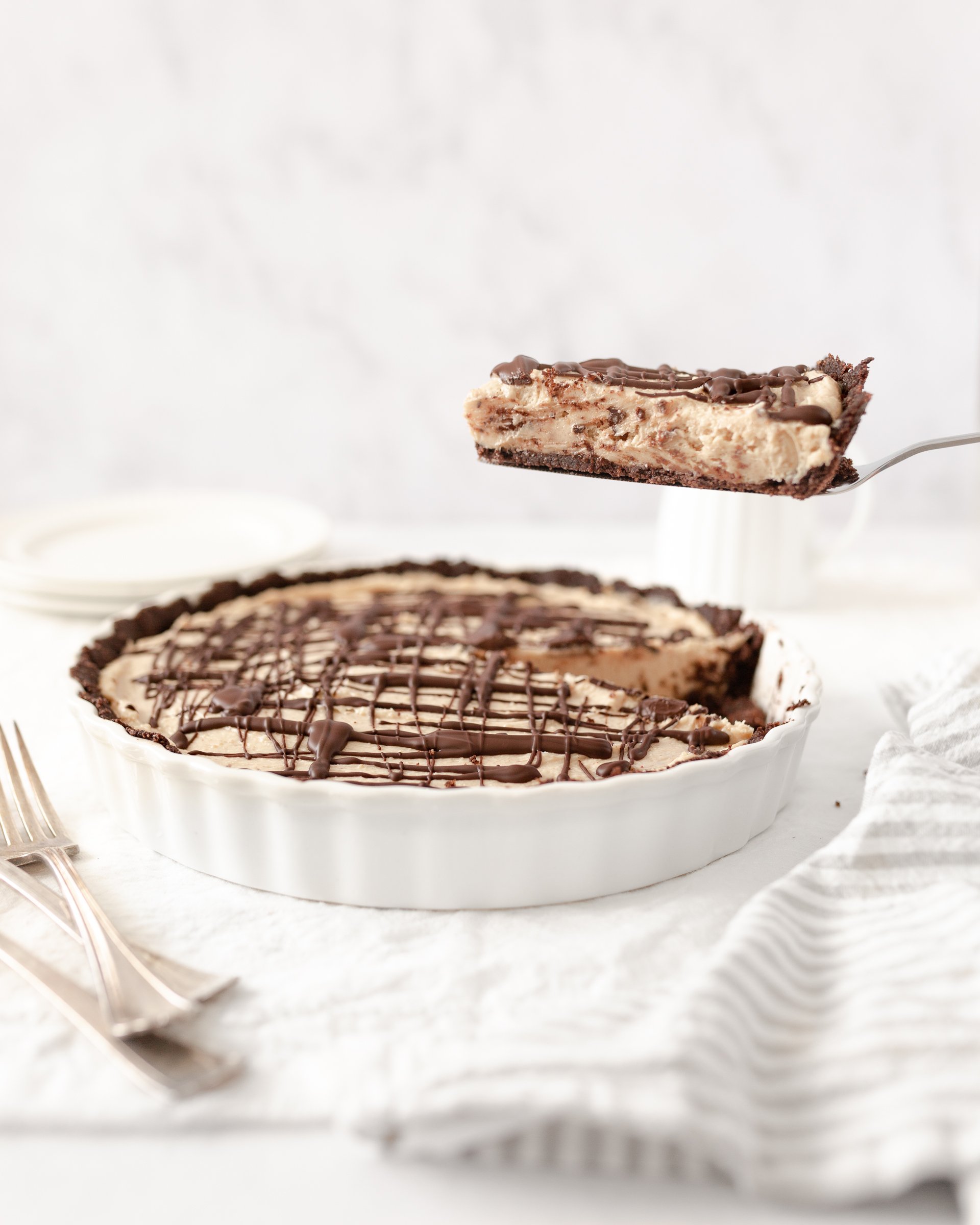 GF Chocolate Peanut Butter Pie (straight on)