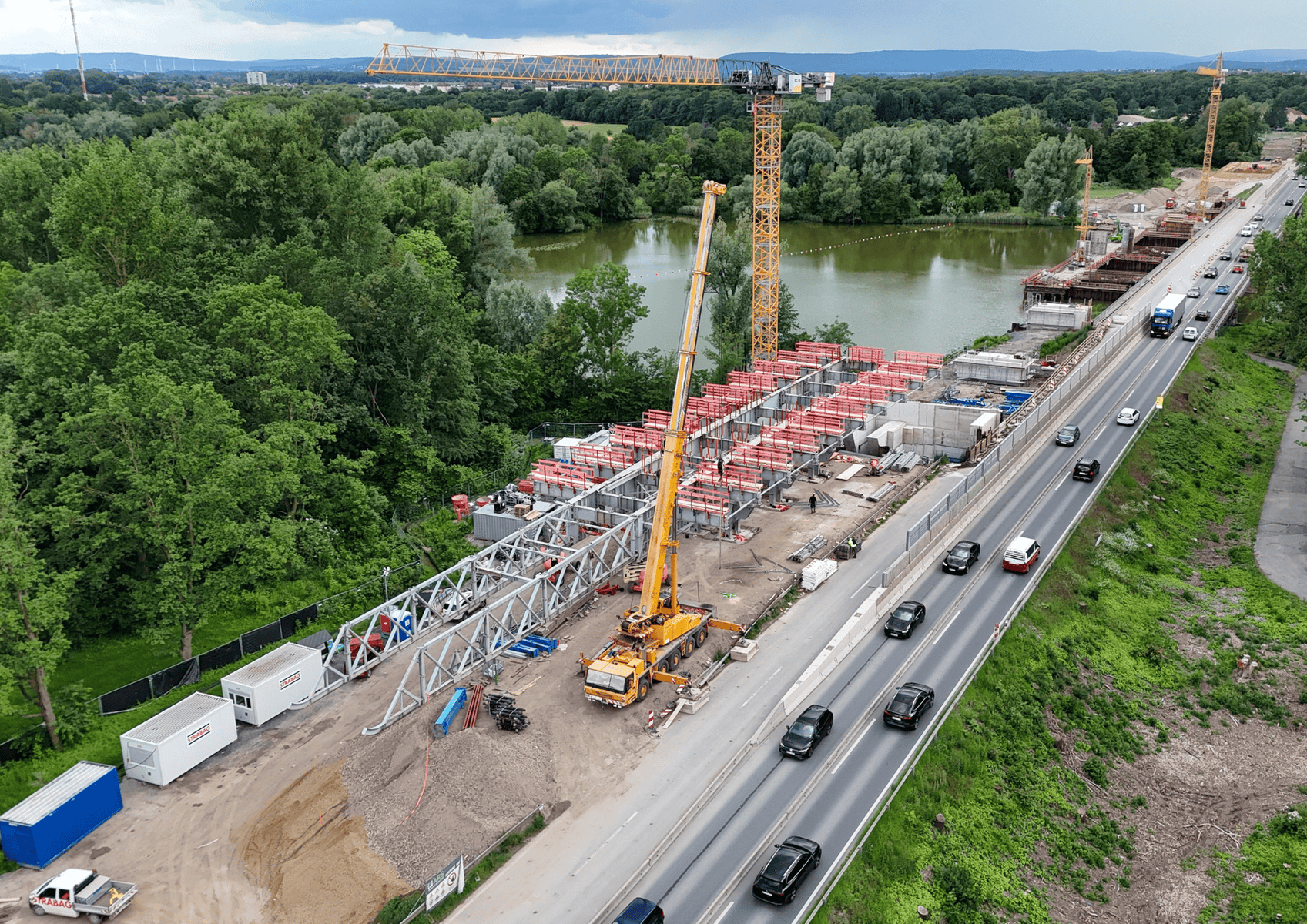 OHMSS at the Leineflut Bridge at B3 Südschnellweg, Hanover, Germany