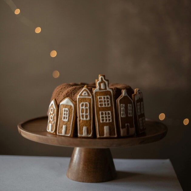 gingerbread house made with cake
