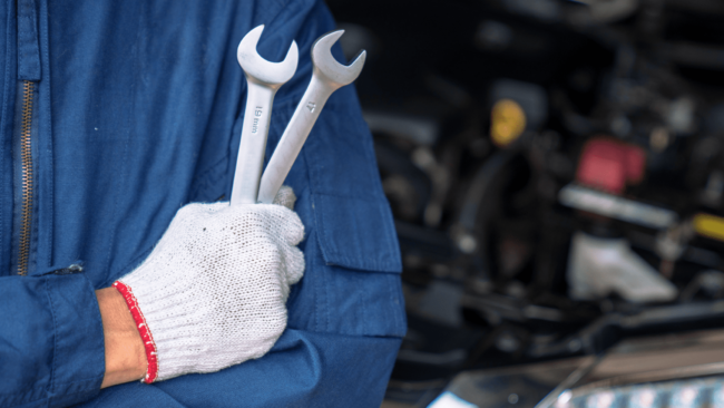 Forklift maintenance main holding tools