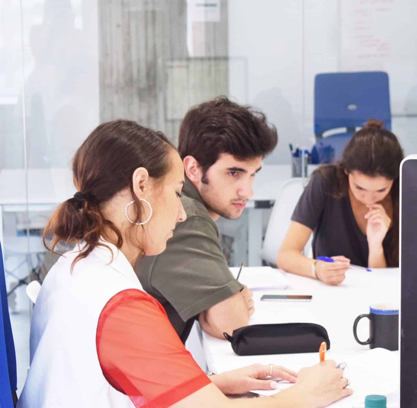 Curso GRE Madrid · Profesores nativos americanos especialistas en Quant, Verbal y AWA