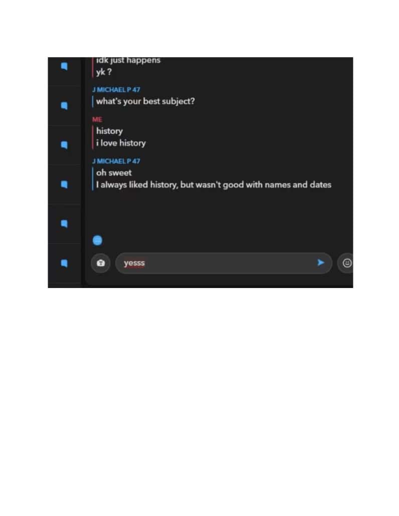 A lively online chat conversation about history and personal preferences.