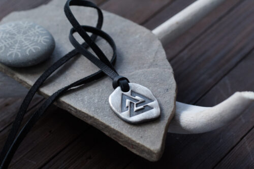 valknut pendant valknut pendant