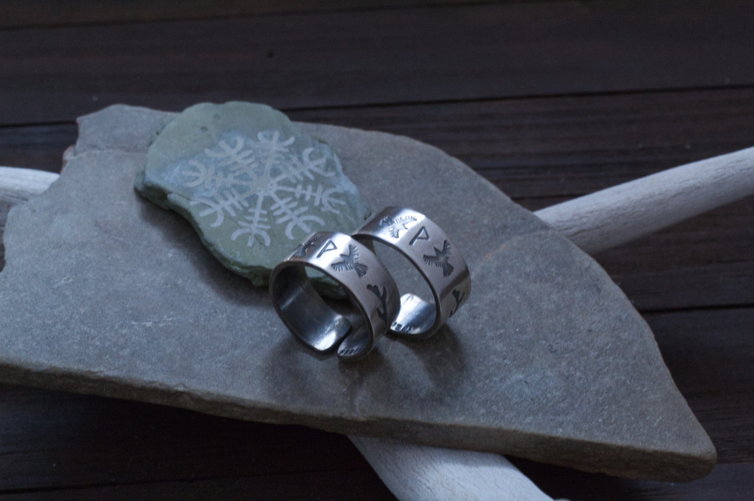 Huggin and Muninn Runes
