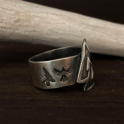rustic-silver-valknut-ring-2 silver valknut ring with huginn and muninn