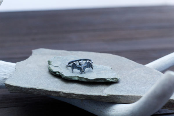 bat3 silver bat ring