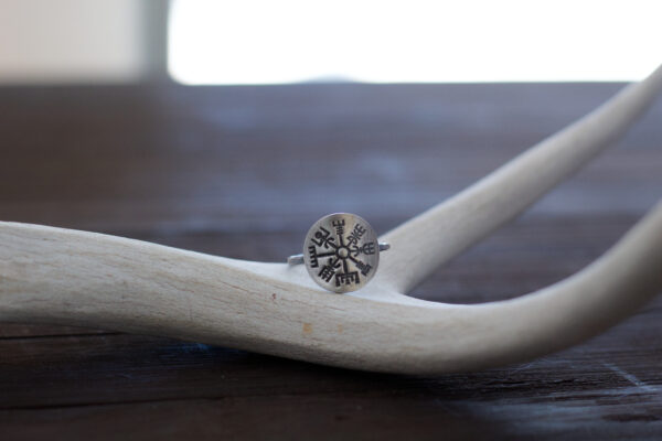 IMG_1762 dainty vegvisir ring for women