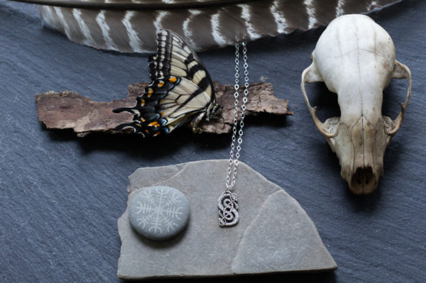 loki necklace Urnes Snakes loki necklace Urnes Snakes