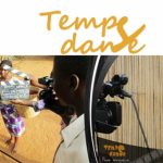 Jeunes artistes en pleine création dans le cadre du projet Temp dans le Togo.