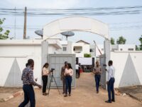 Créateurs de contenu et influenceurs togolais lors d'une réunion d'échange et de sensibilisation à Lomé.