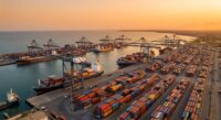 Vue panoramique des portiques et conteneurs au Port Autonome de Lomé