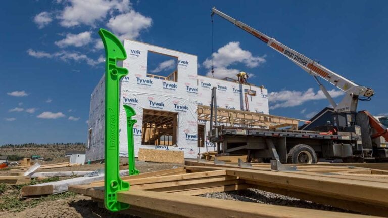 The TrussLox System is perfect for contractors and builders who want a lightweight yet high impact t.