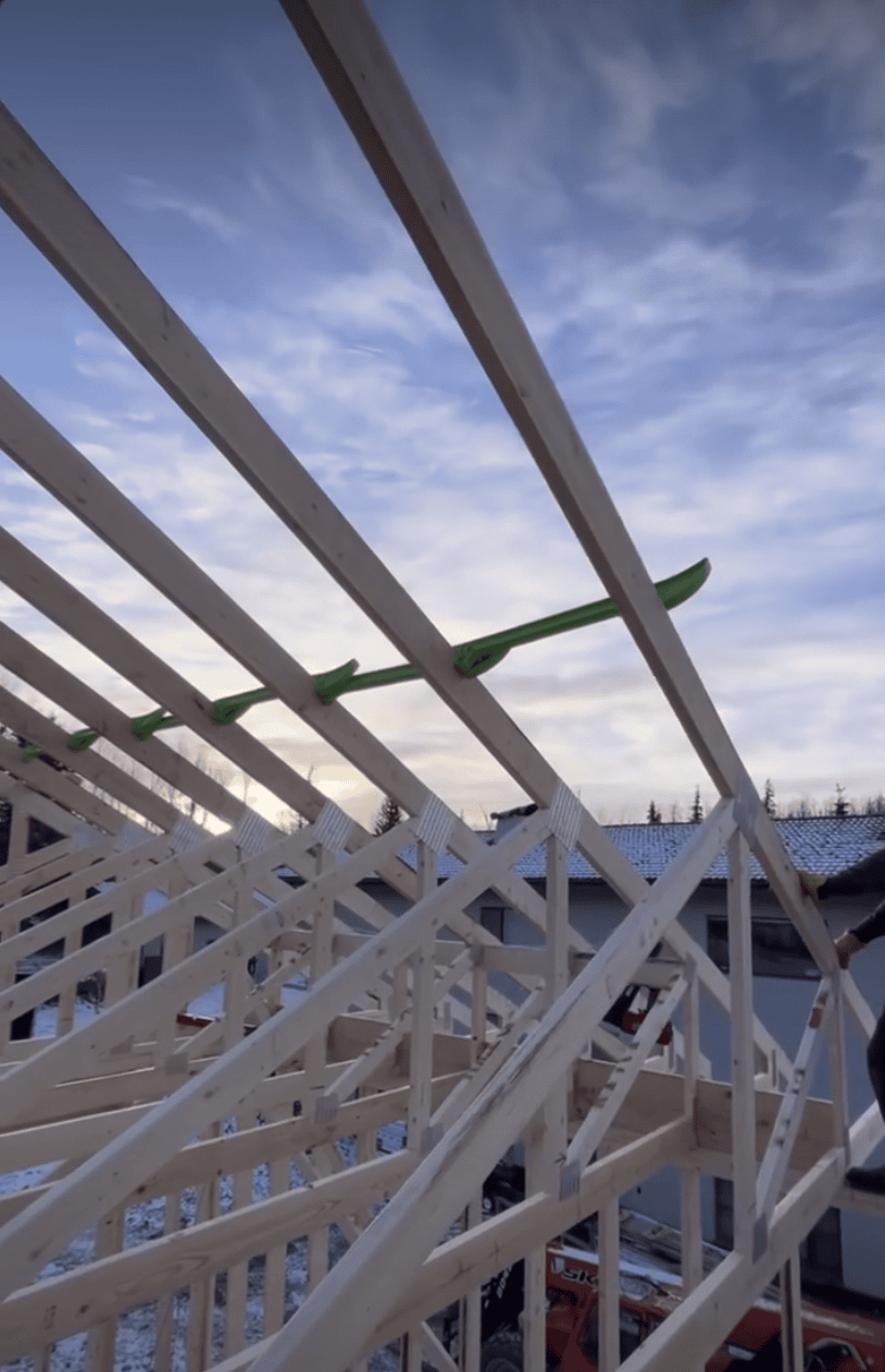 The TrussLox System is perfect for contractors and builders who want a lightweight yet high impact t.