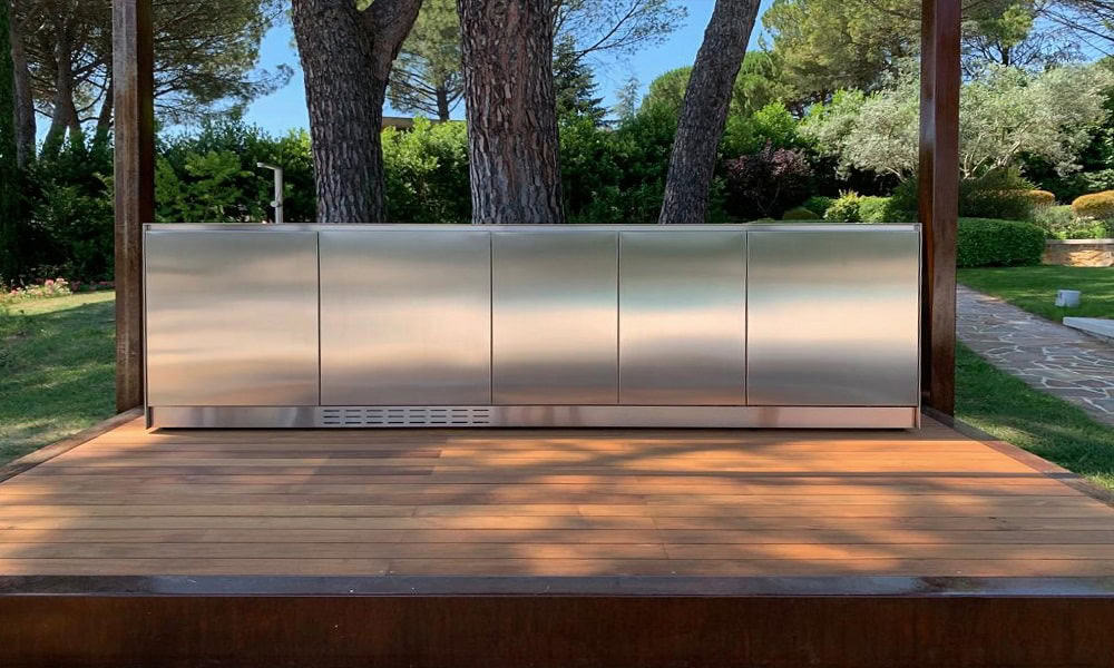 Stainless steel outdoor kitchen panel with sleek design and durable finish.