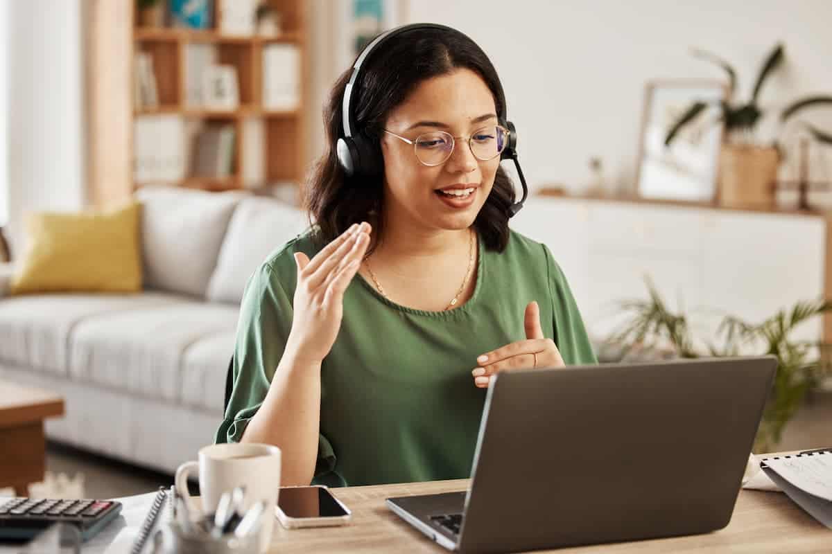 Independent insurance agent talking on a headset