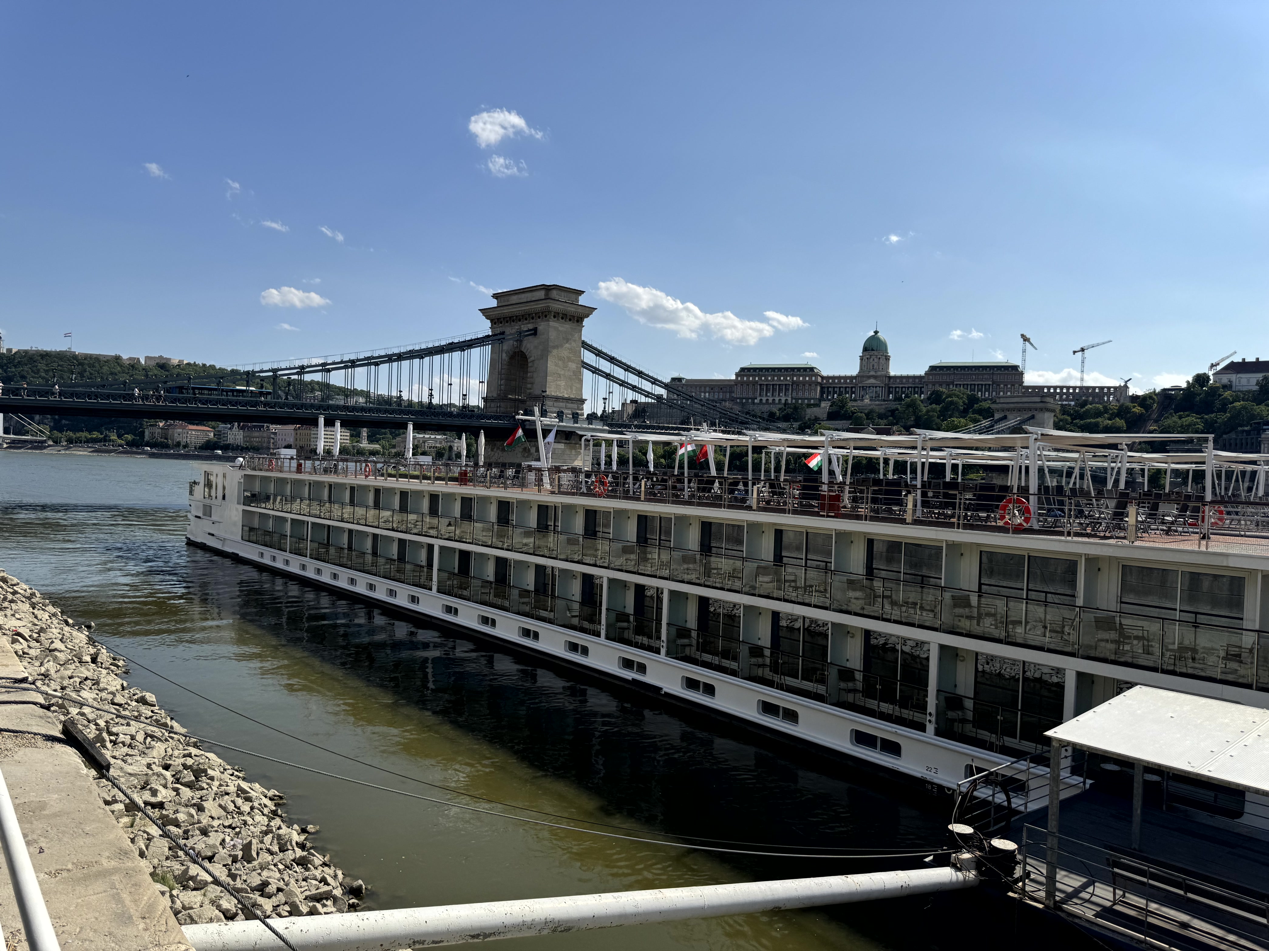 Budapest Ship Station – Pickup