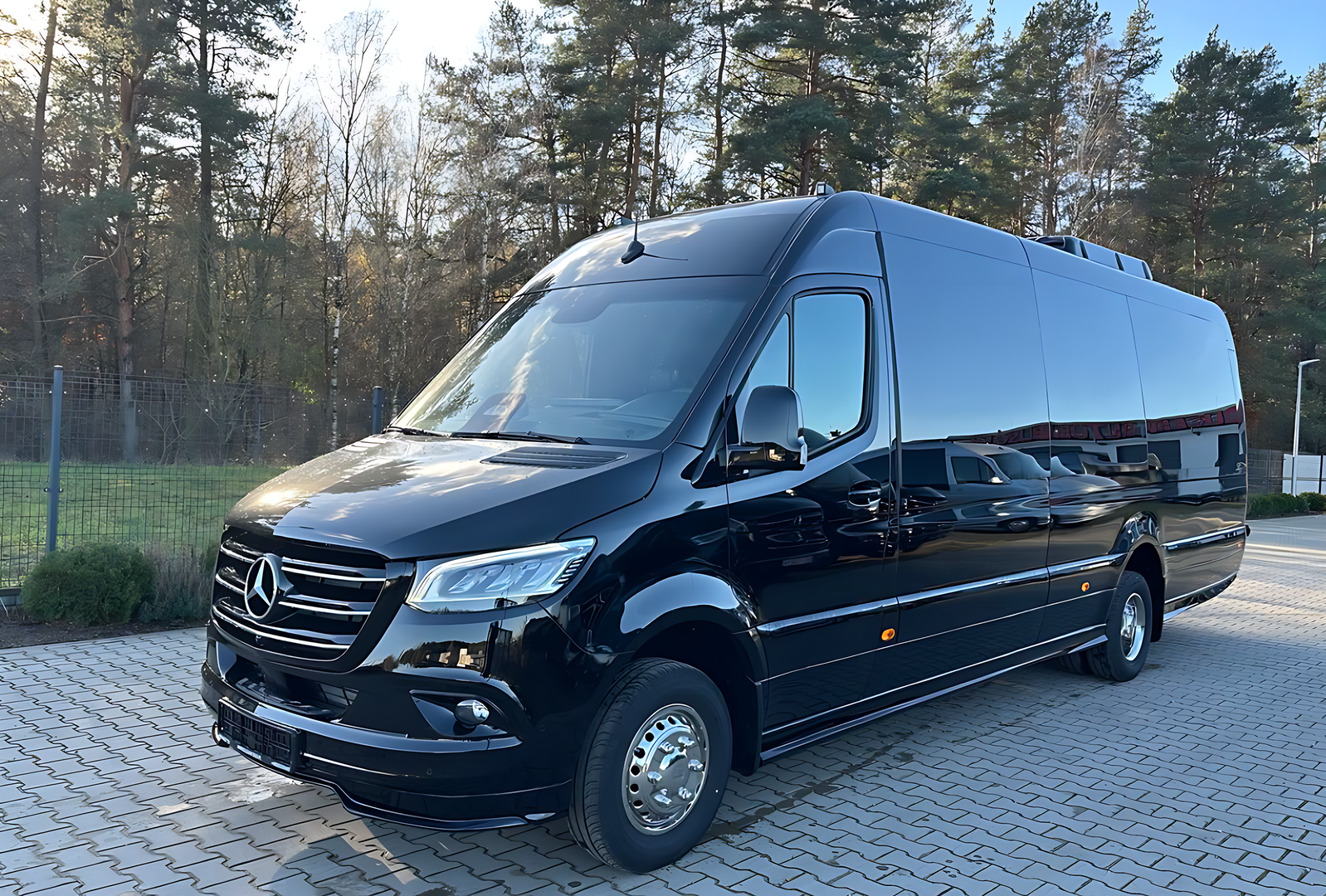 Mercedes-Benz Sprinter Minibus — VanBudapest premium chauffeur service in Budapest (95)