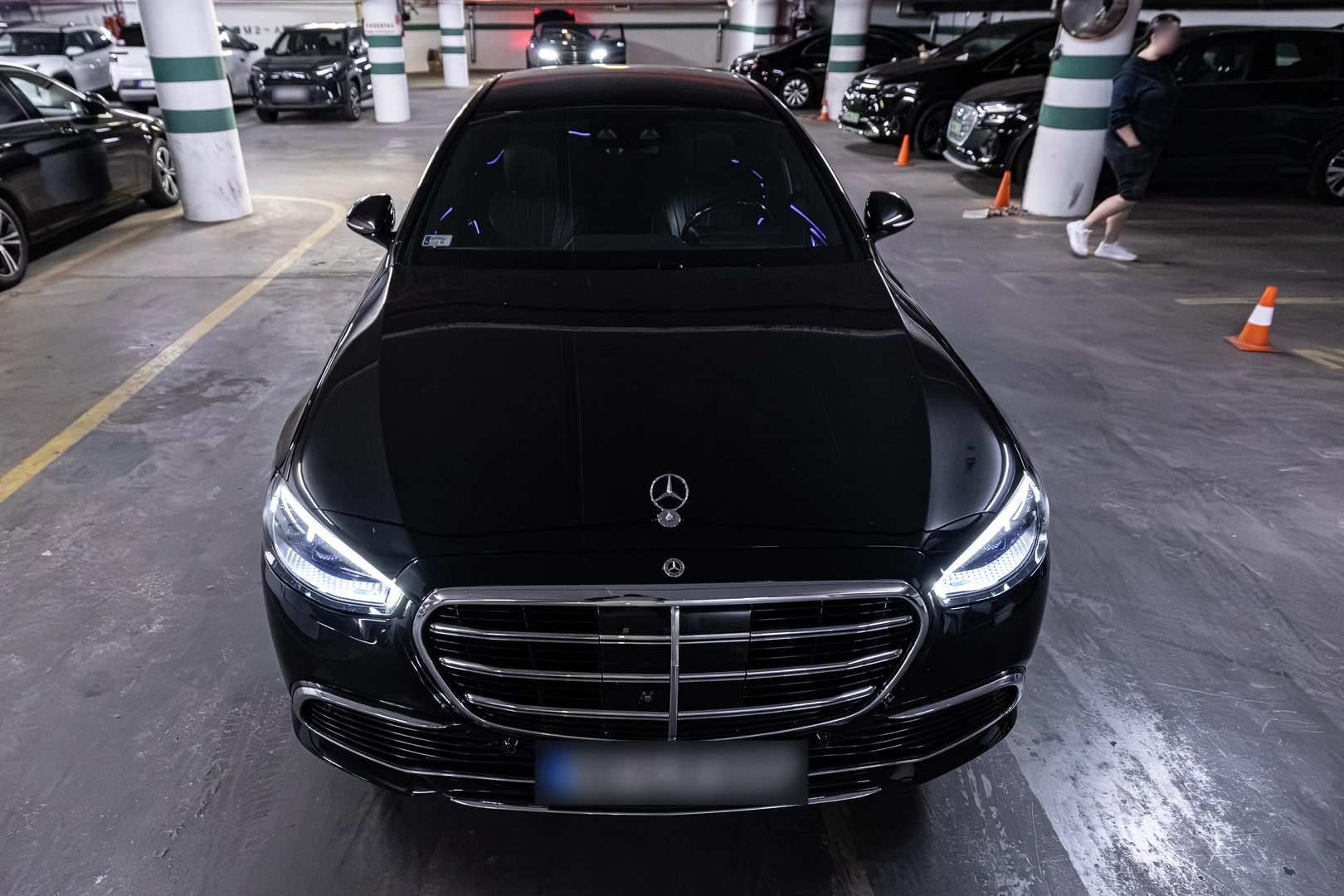 Mercedes Chauffeur Fleet Budapest: Which Vehicle Fits Your Day?