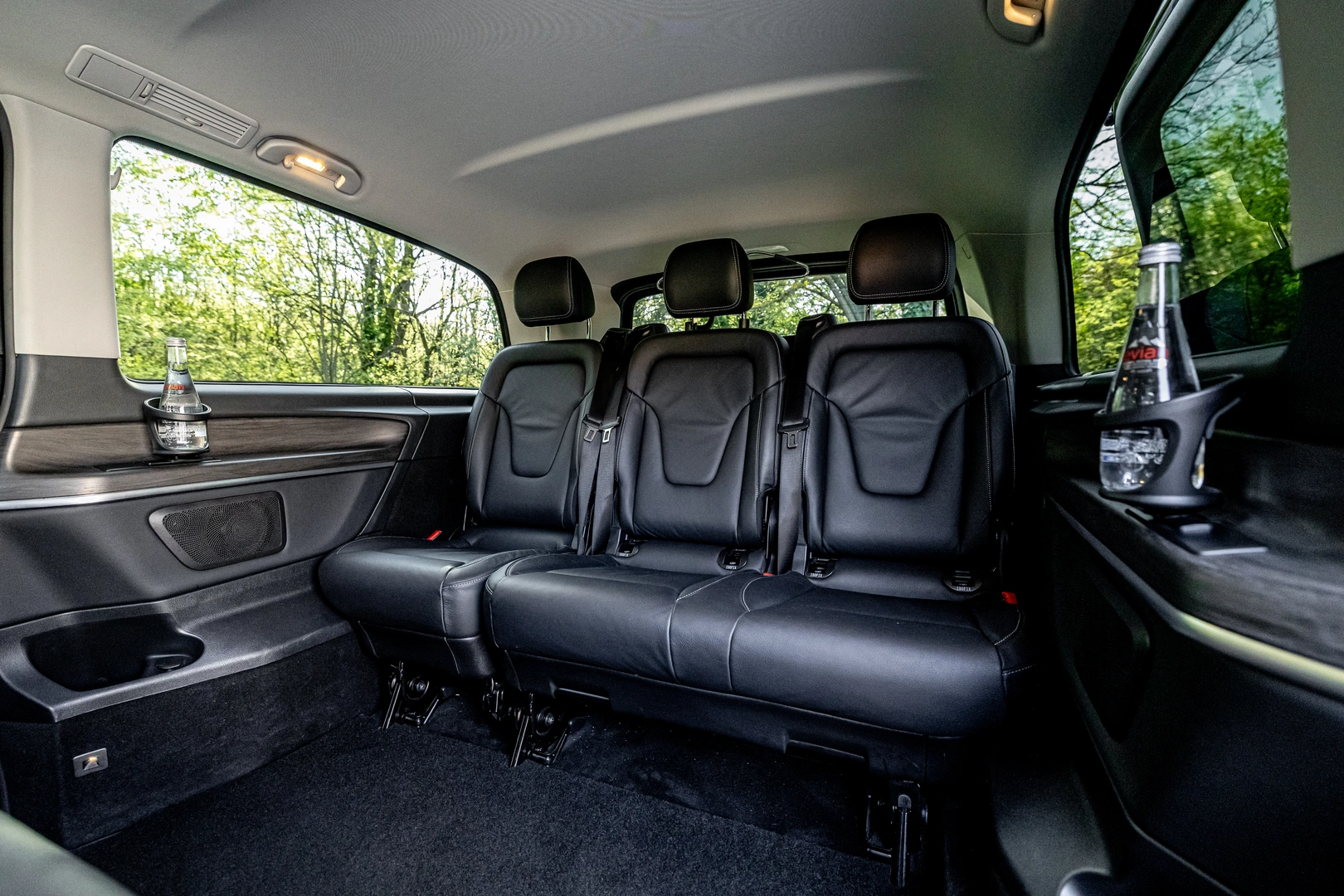 Mercedes-Benz V-Class — captain's chair seating
