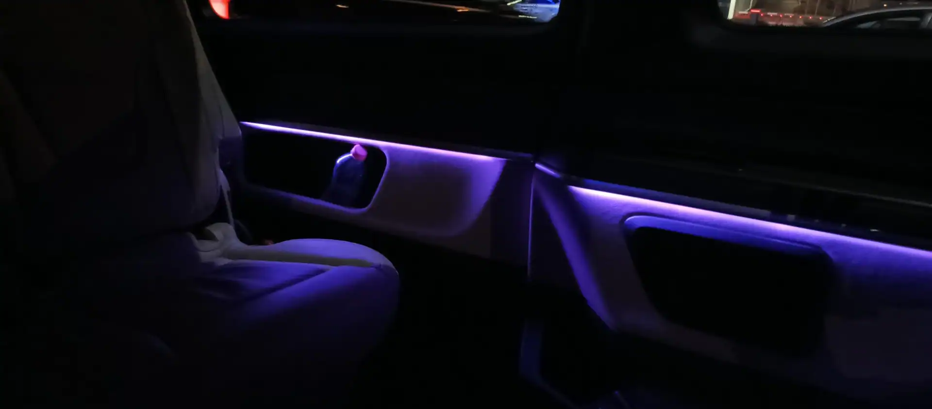 Premium Mercedes-Benz V-Class passenger cabin for Matild Palace transportation