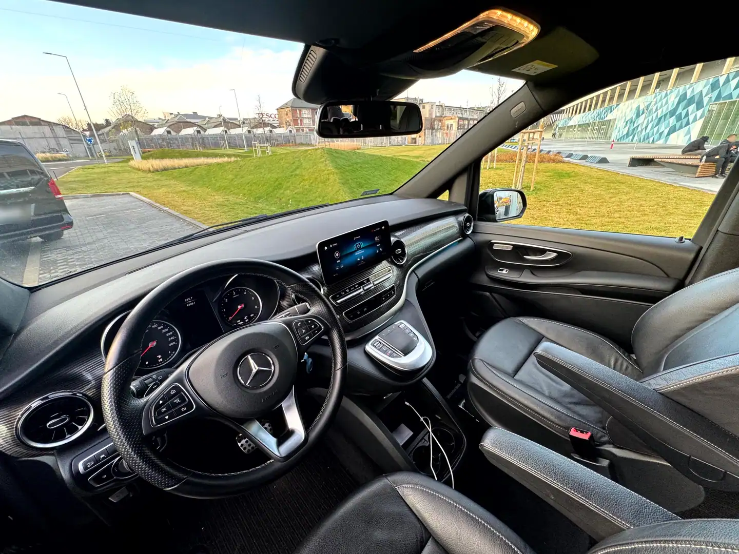 Mercedes-Benz V-Class — VanBudapest.com