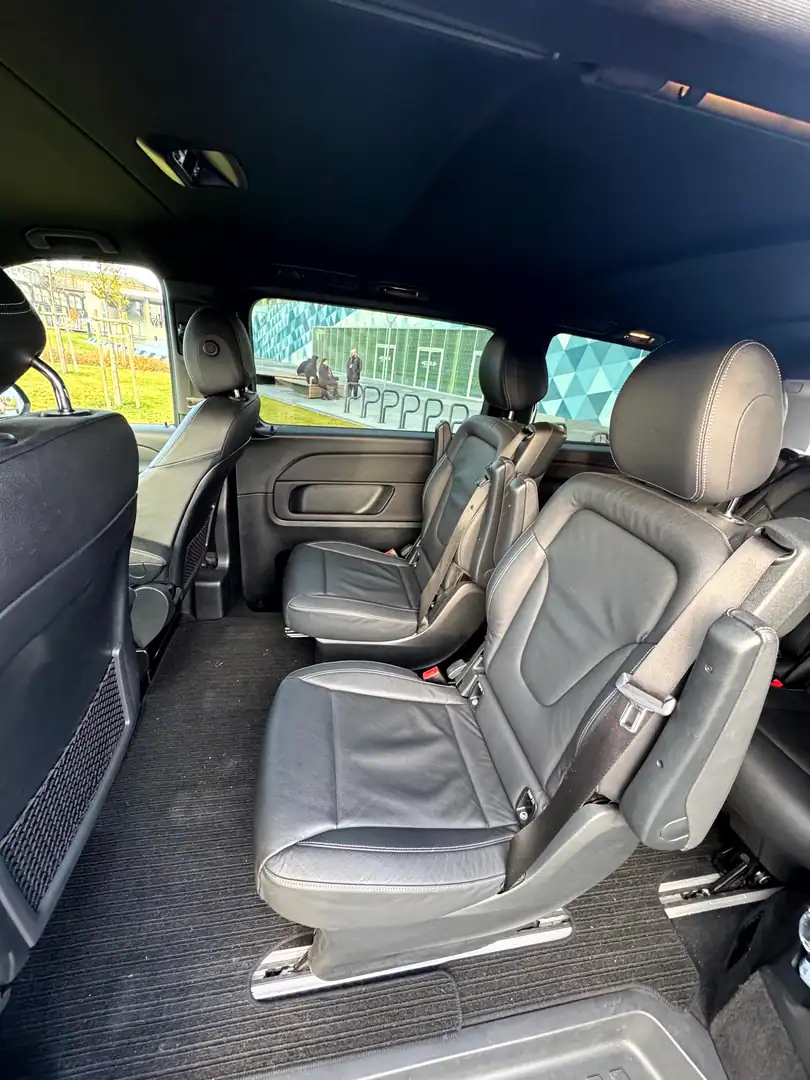 Mercedes-Benz V-Class — VanBudapest.com